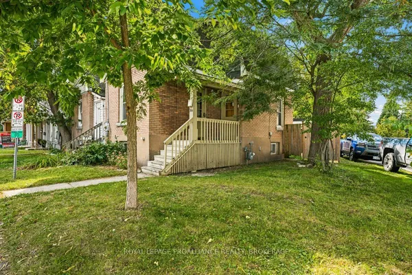 384 Barrie Street — photo 2