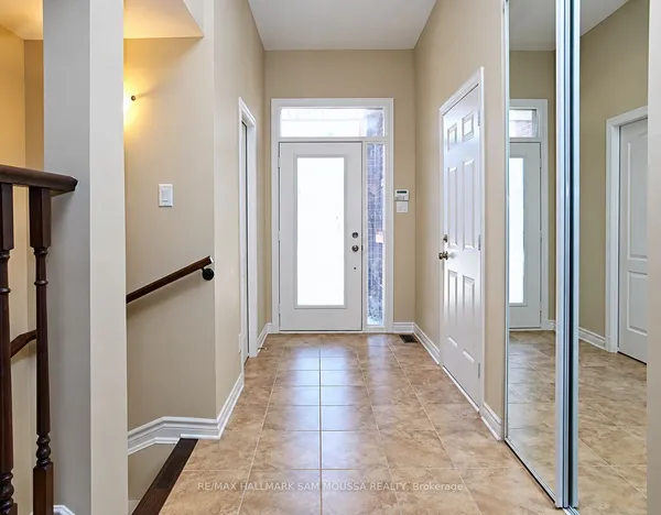 263 Kinghaven Crescent — photo 2