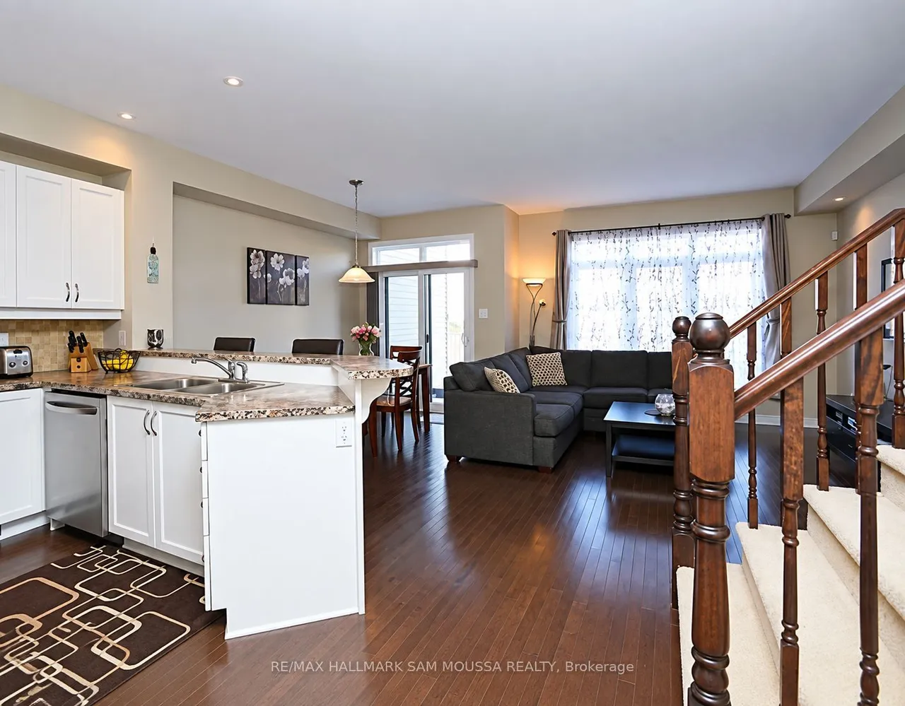 263 Kinghaven Crescent — photo 3