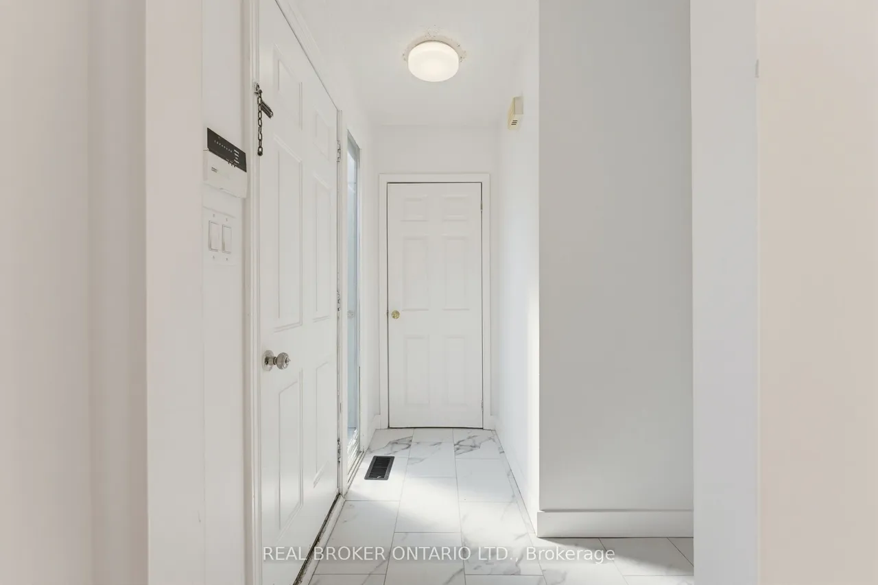805 Tate Avenue — photo 3