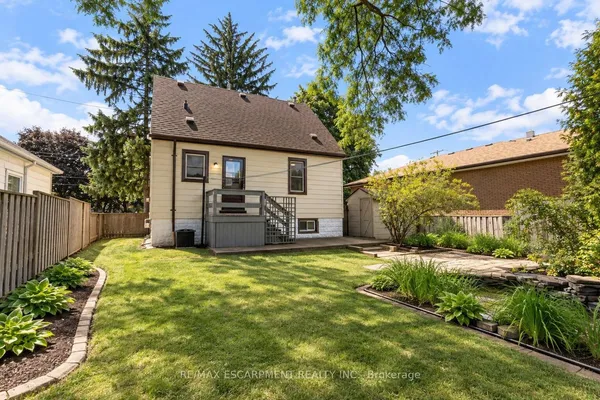 269 Queensdale Avenue E — photo 2