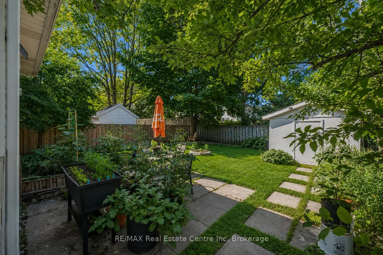 369 WEST ACRES Drive — photo 15