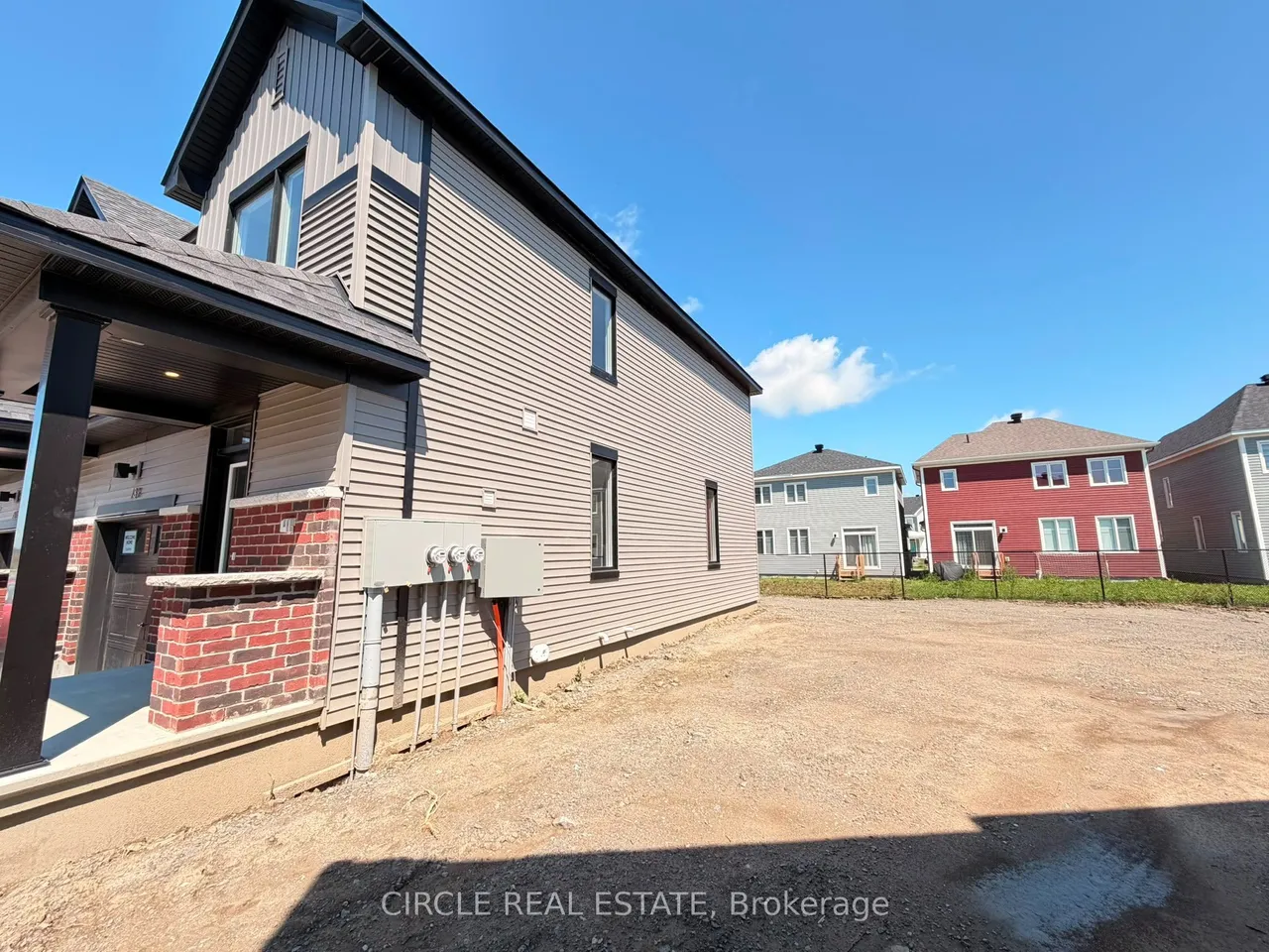 739 Haflinger Row — photo 2