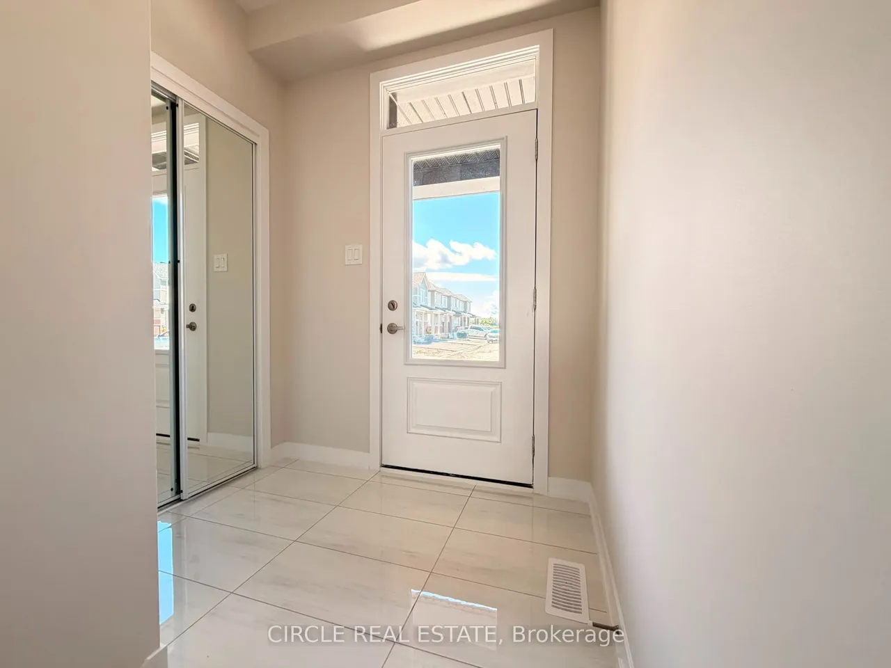 739 Haflinger Row — photo 3