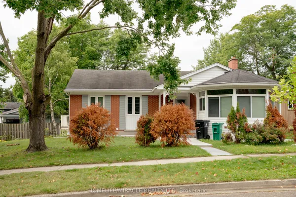 25 Thornridge Crescent