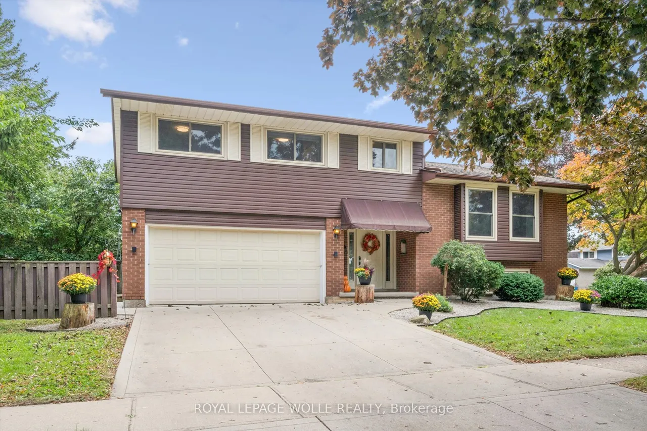 21 Colebrook Court — photo 2