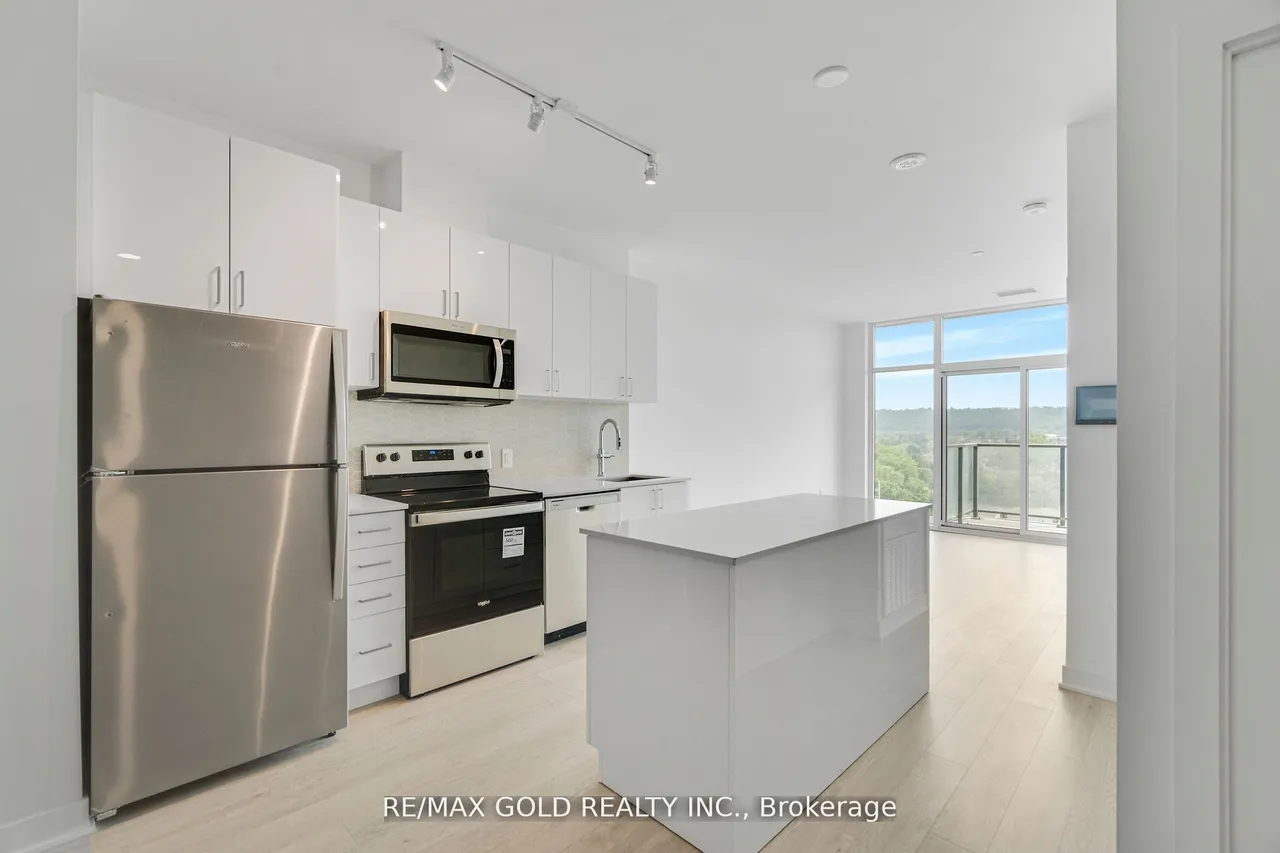 2782 Barton Street E — photo 2