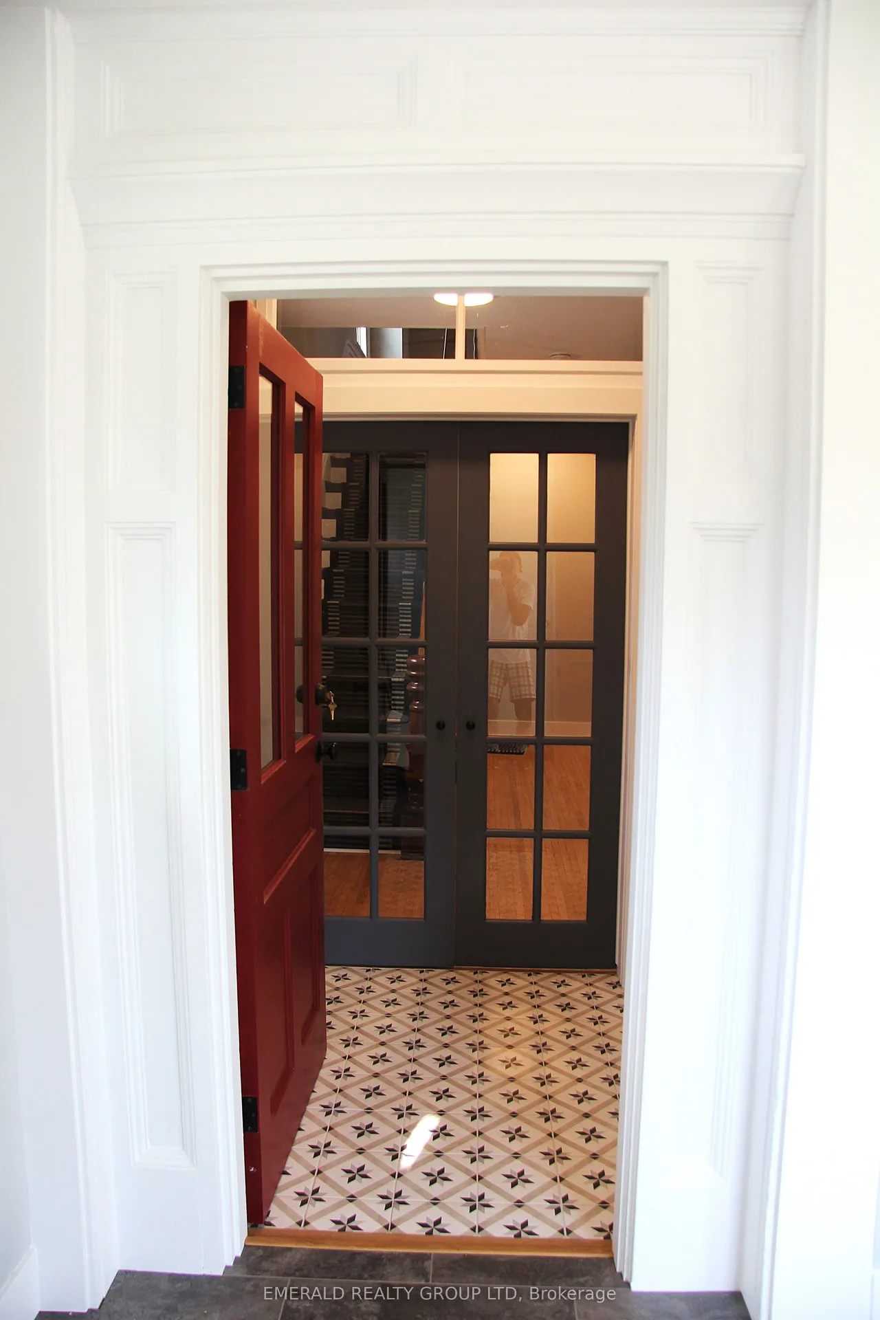 7 Ormond Street S — photo 2