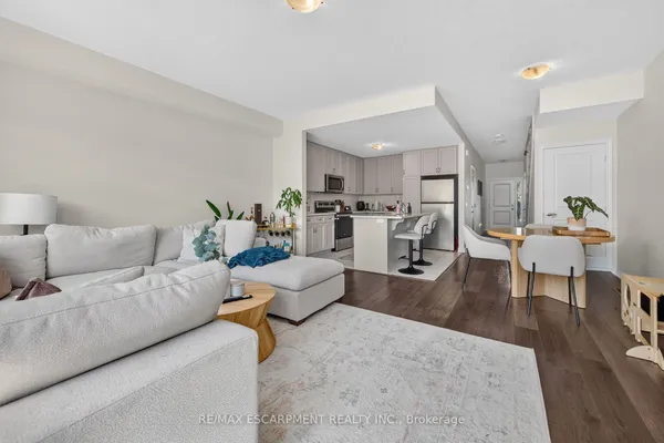27 Rachel Drive — photo 2