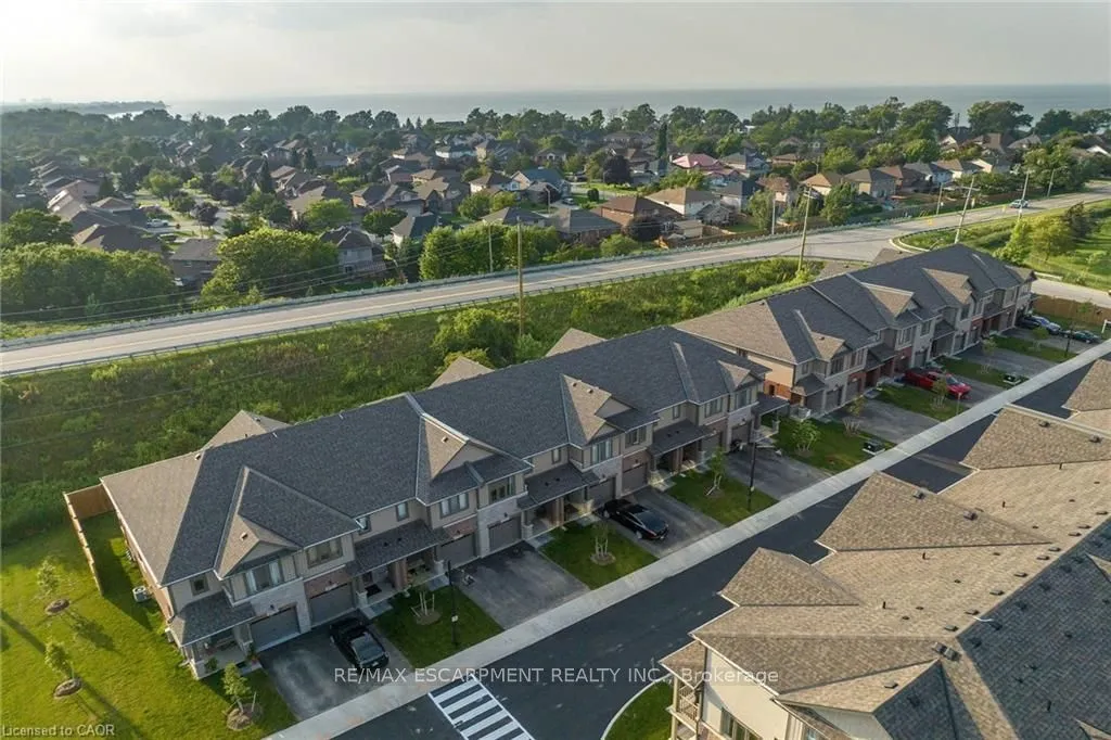 27 Rachel Drive — photo 3
