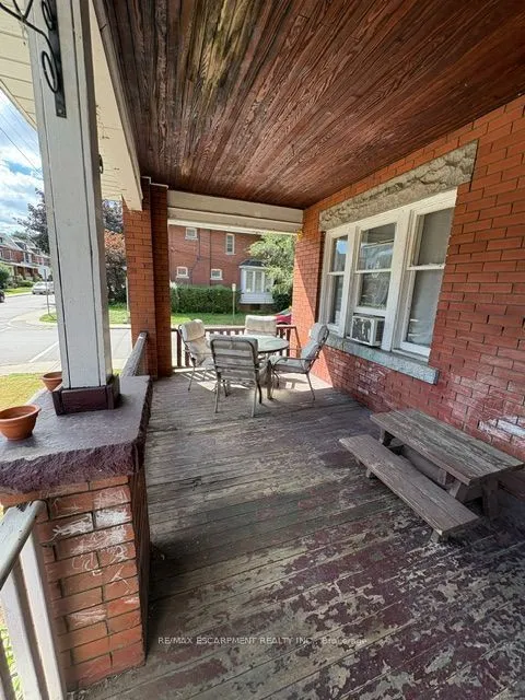 38 Spadina Avenue — photo 3