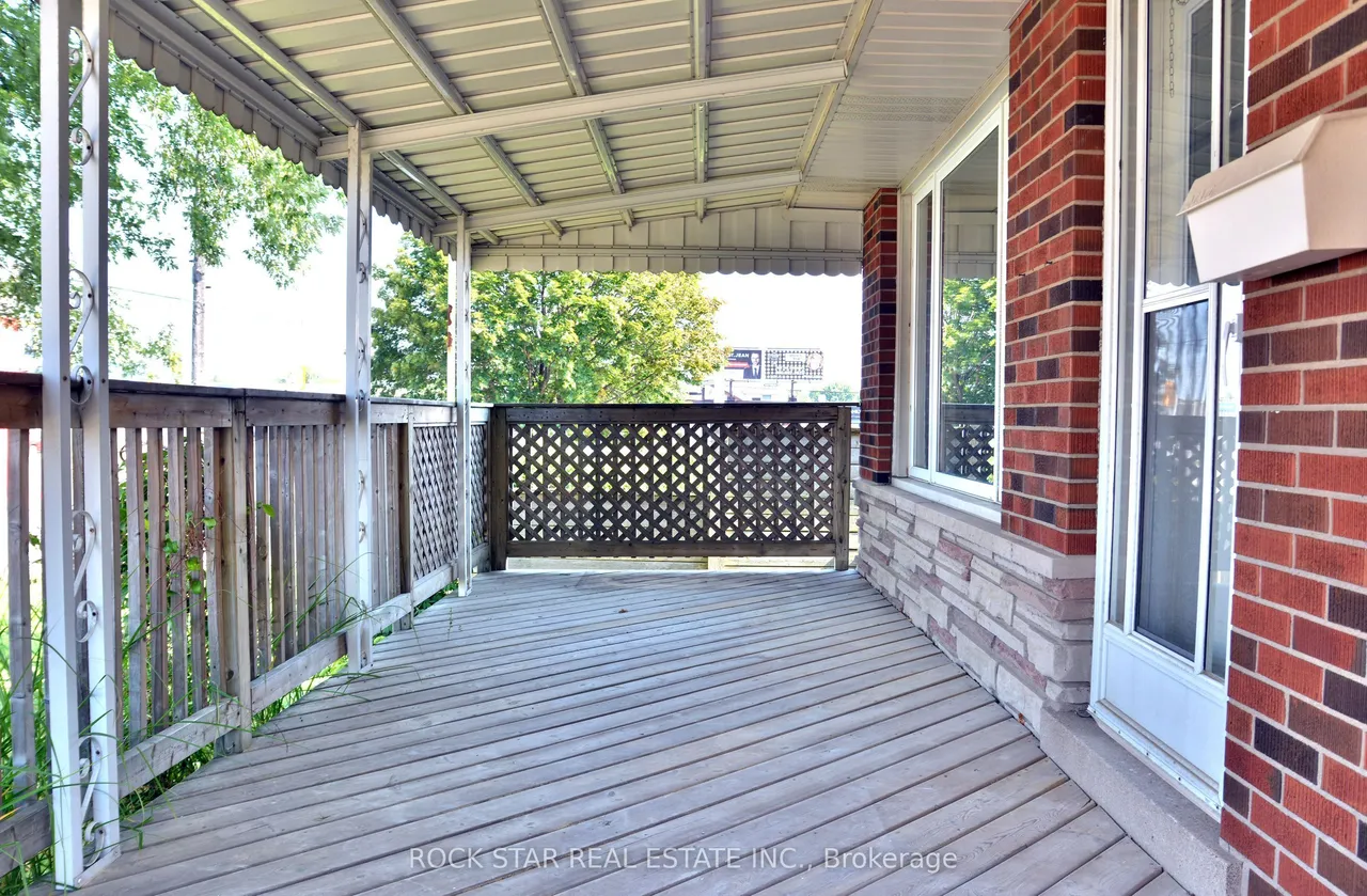 867 Upper Sherman Avenue — photo 2
