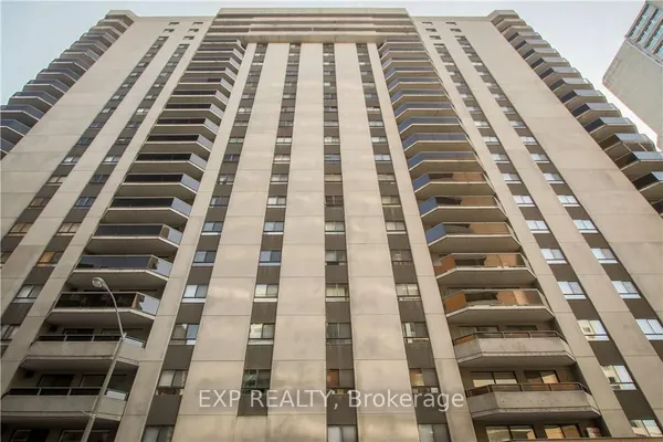 470 Laurier Avenue W — photo 2
