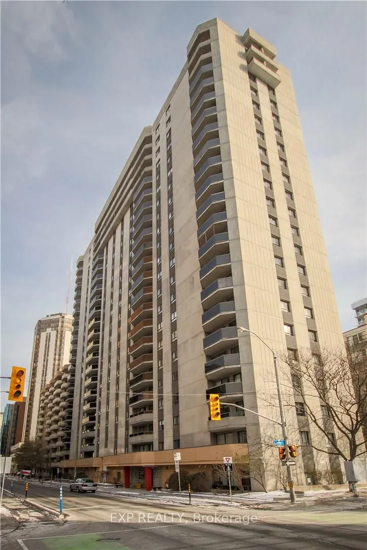 470 Laurier Avenue W