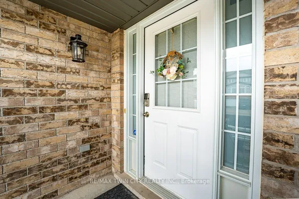 41 Madeleine Street — photo 2