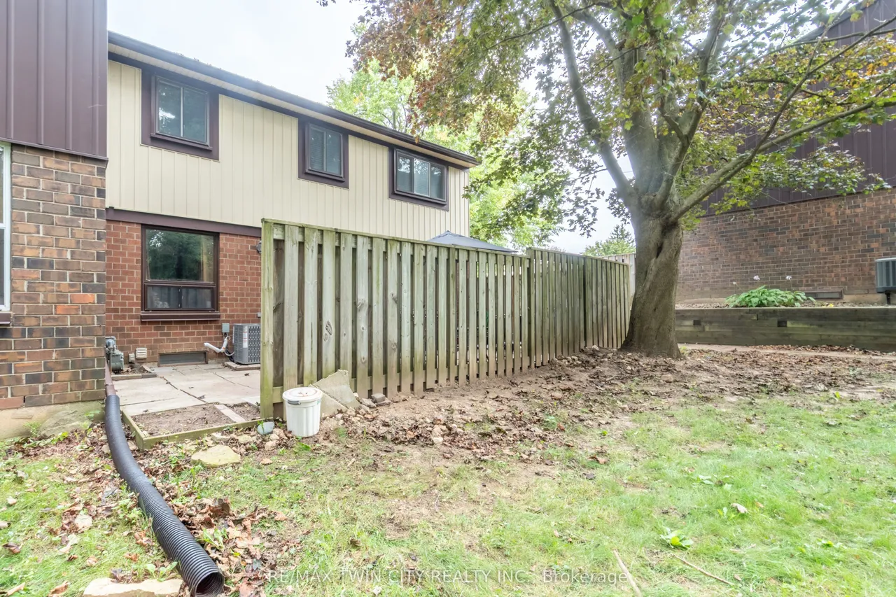45 Marksam Road — photo 3