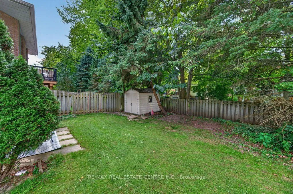 67 Grandridge Crescent — photo 35