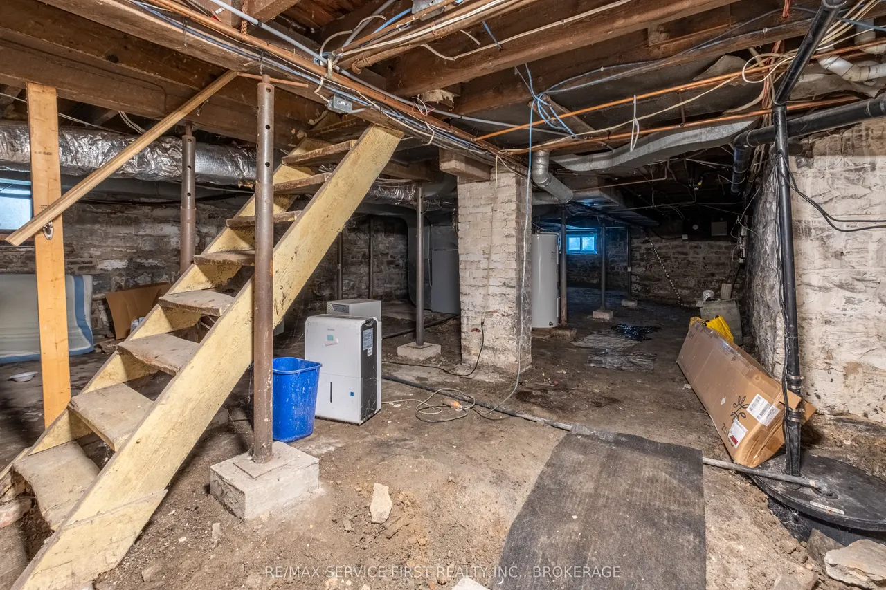 392 Alfred Street — photo 42
