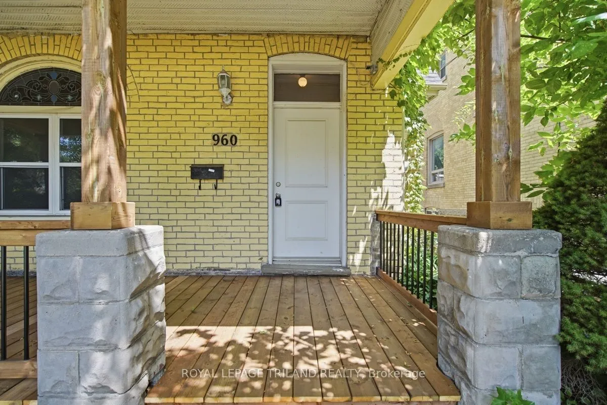 960 Richmond Street — photo 3