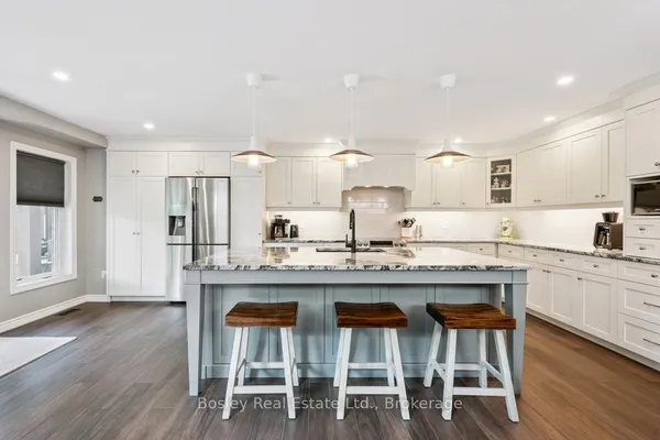 64 Couling Crescent