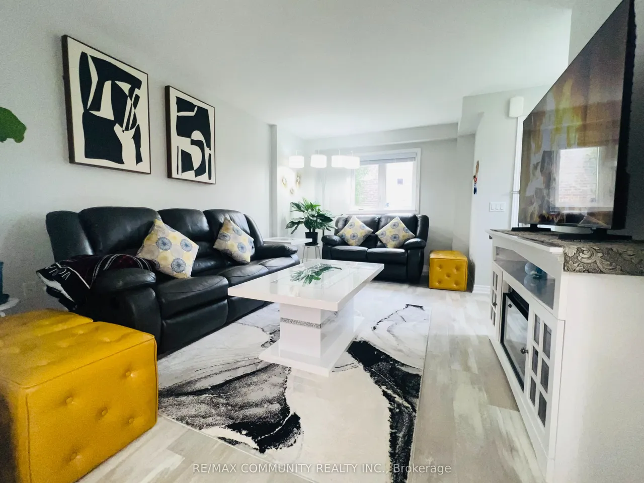 7768 Ascot Circle