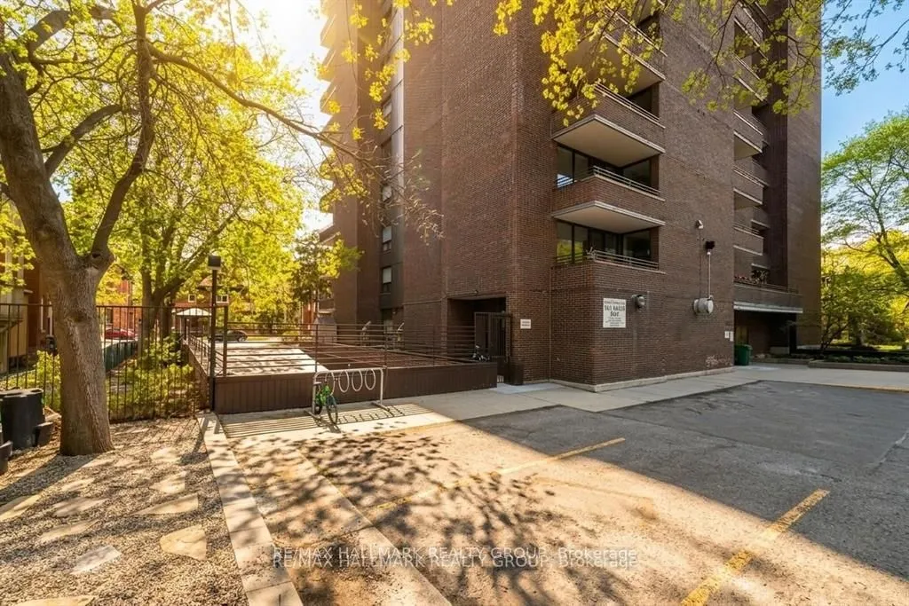71 Somerset Street W — photo 35