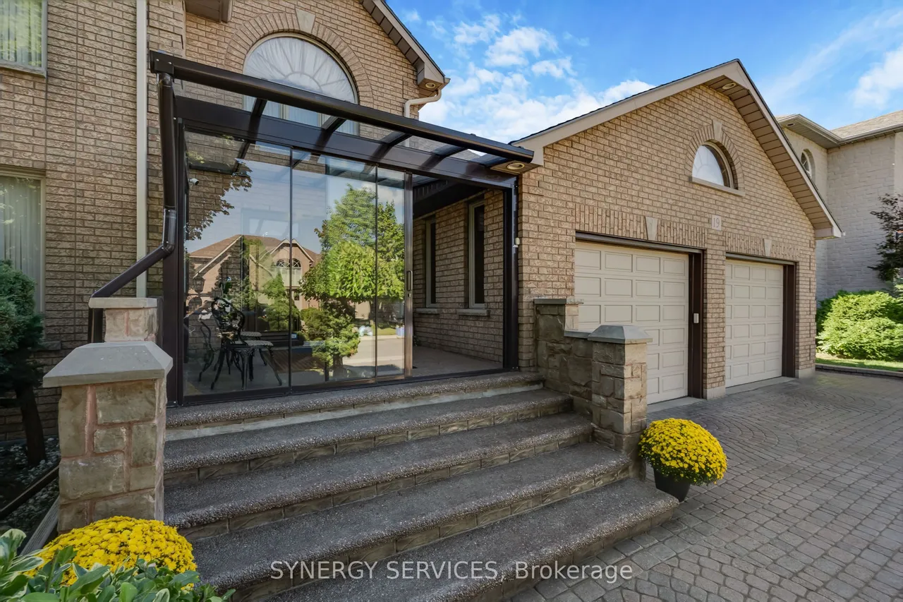 19 Susan Drive — photo 3