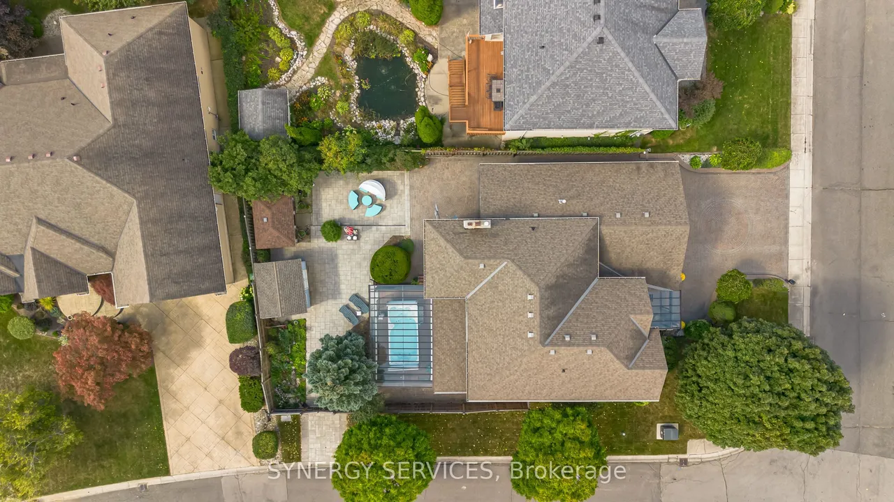 19 Susan Drive — photo 34