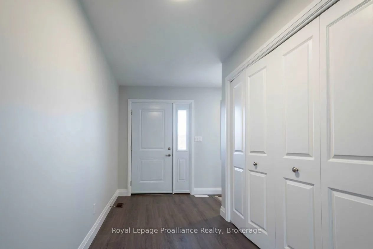 42 Mackenzie John Crescent — photo 3