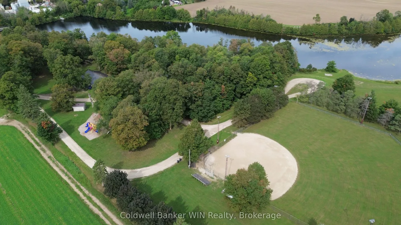 392172 Grey Road 109 — photo 41
