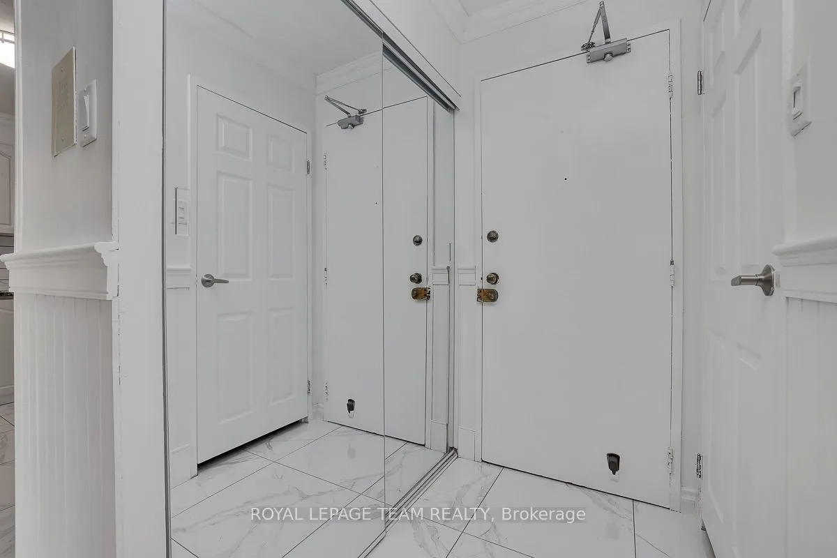 158A McArthur Avenue — photo 2