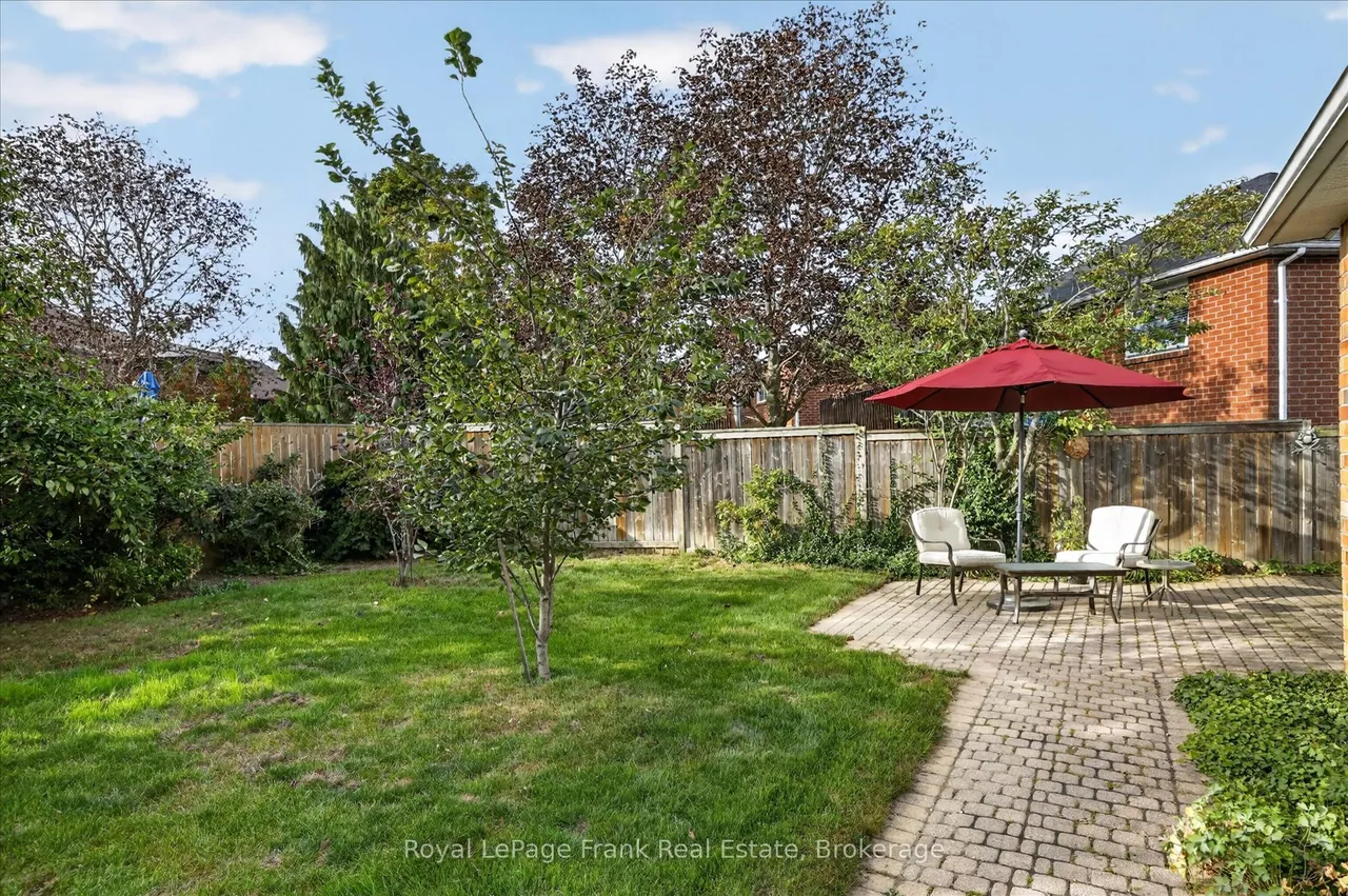 1544 Glenforest Crescent — photo 19