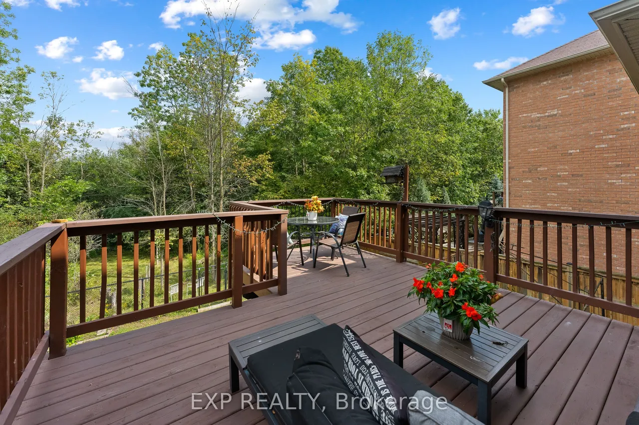8876 Tristar Crescent — photo 3