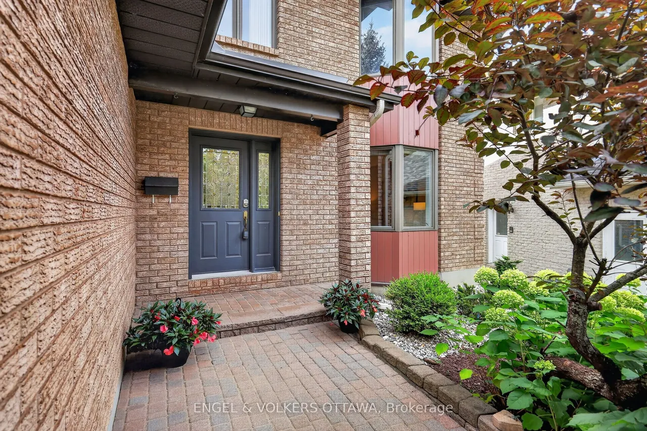 2106 Lamira Street — photo 3