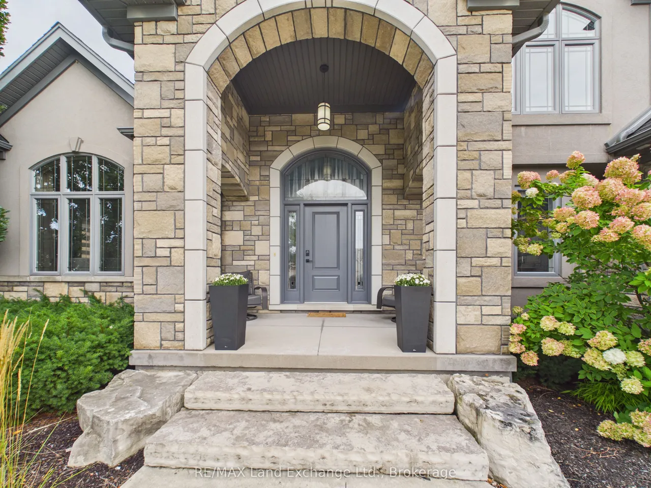 342 Westwood Drive — photo 3