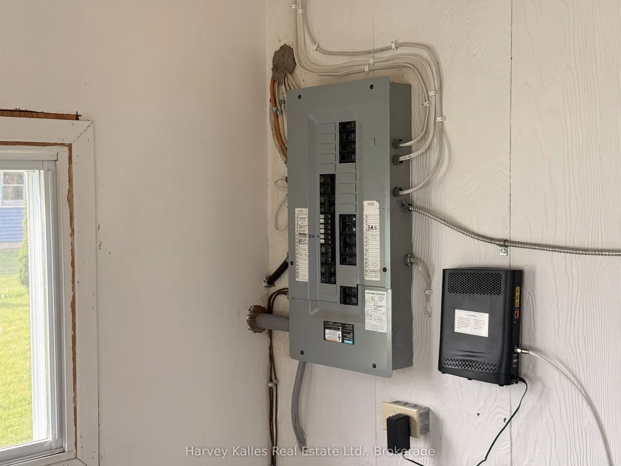 90 Main Street — photo 15