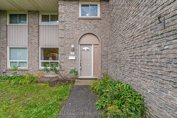 25 Upper Canada Drive — photo 2