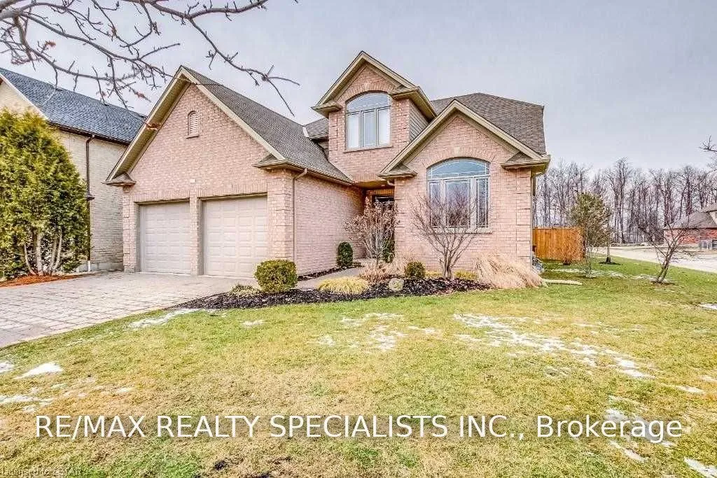 404 South Carriage Way