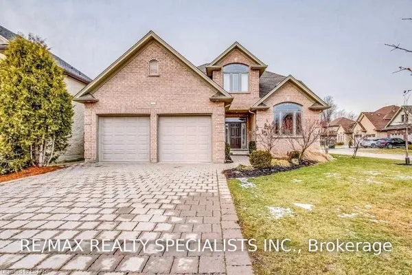 404 South Carriage Way — photo 2