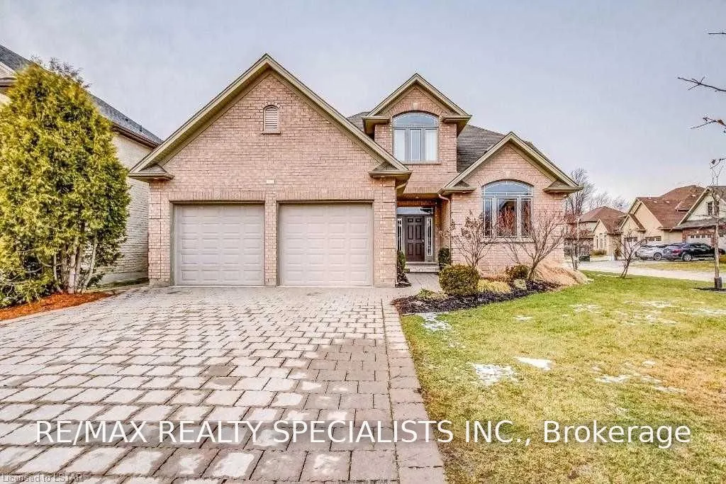 404 South Carriage Way — photo 2
