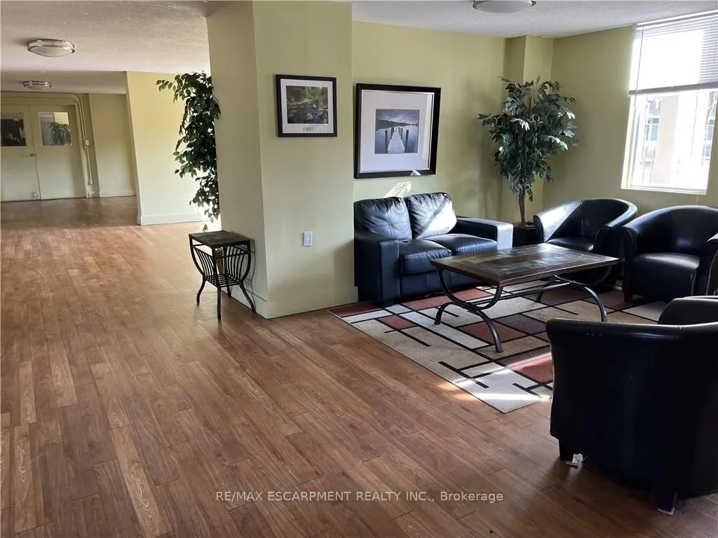 350 Quigley Road — photo 3