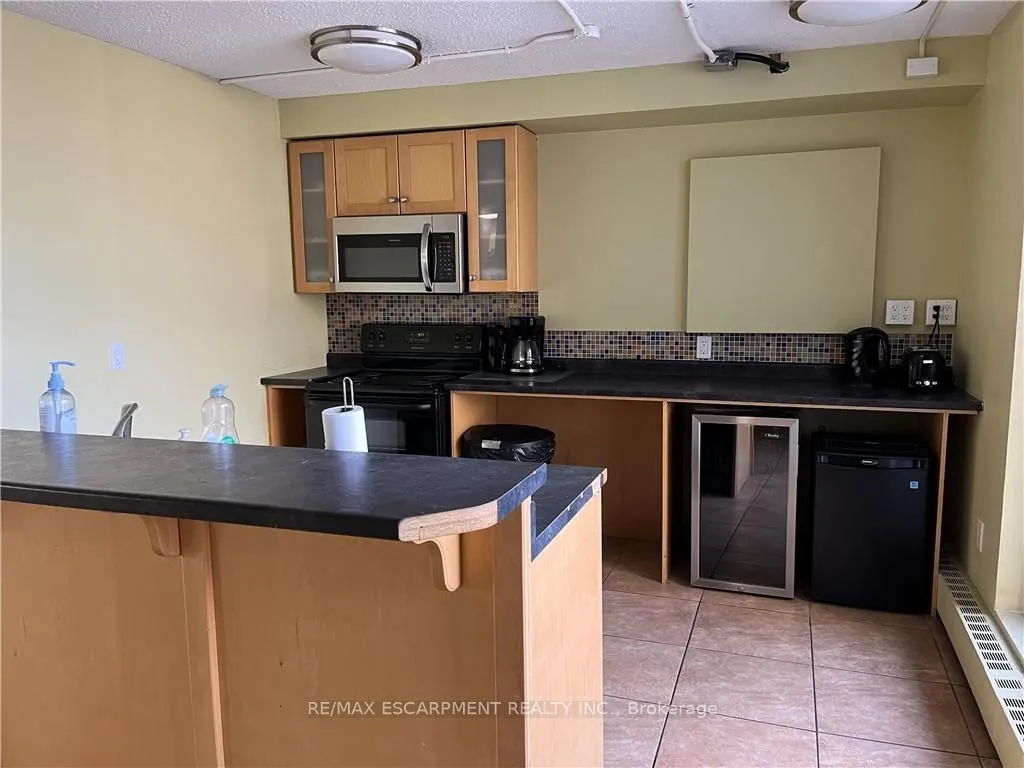 350 Quigley Road — photo 2