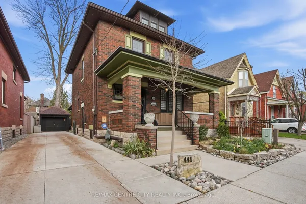 441 Woodman Avenue