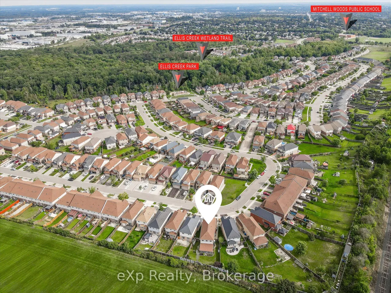 82 Drone Crescent — photo 3