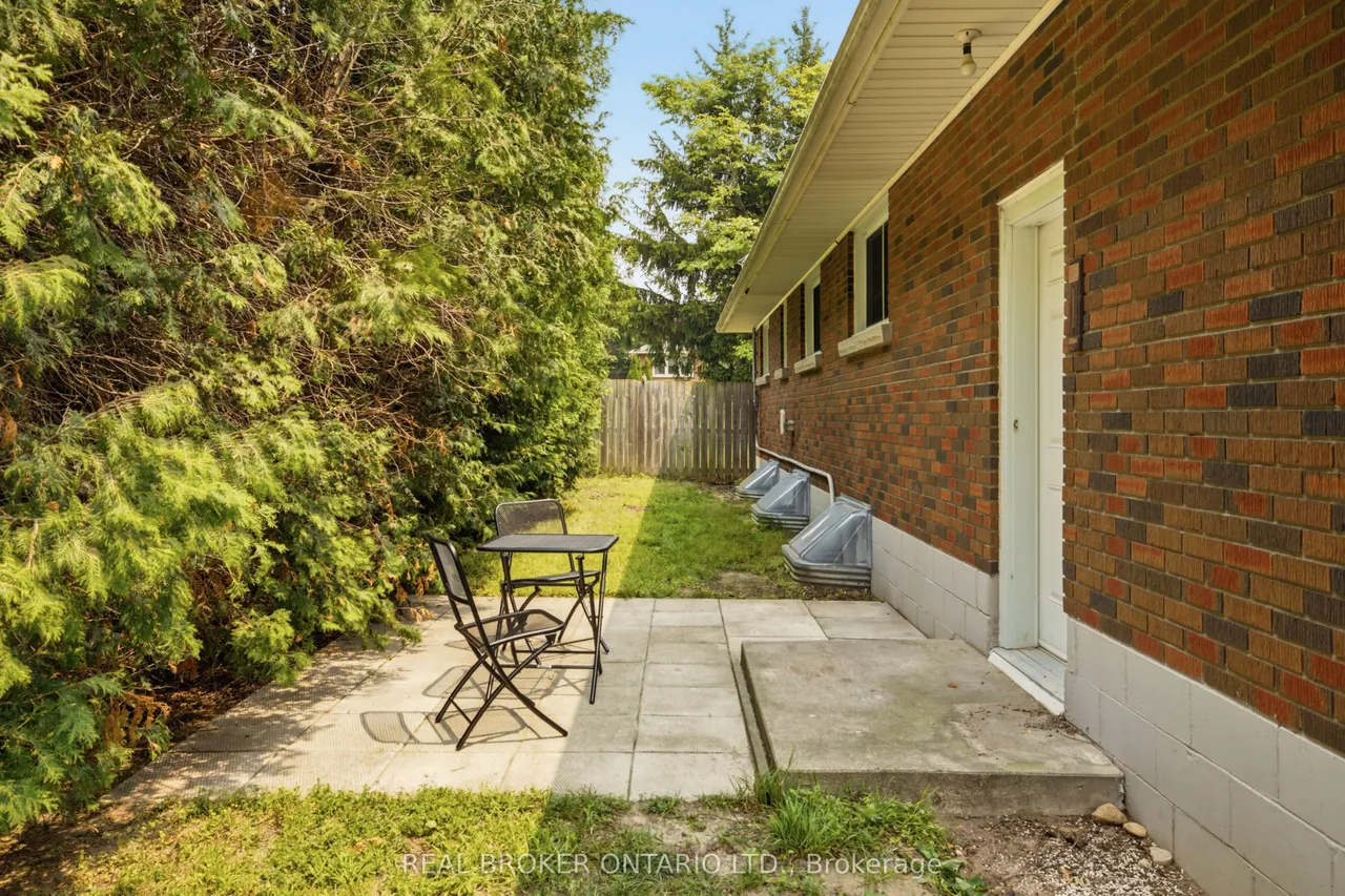 45 Argyle Avenue — photo 33