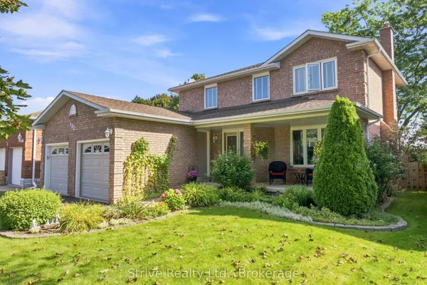132 East House Crescent — photo 2