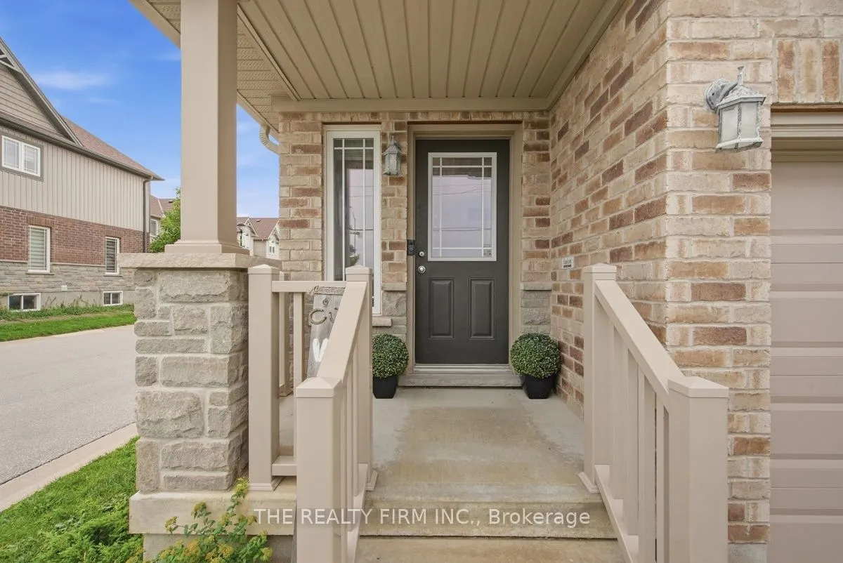 1220 Riverbend Road — photo 3