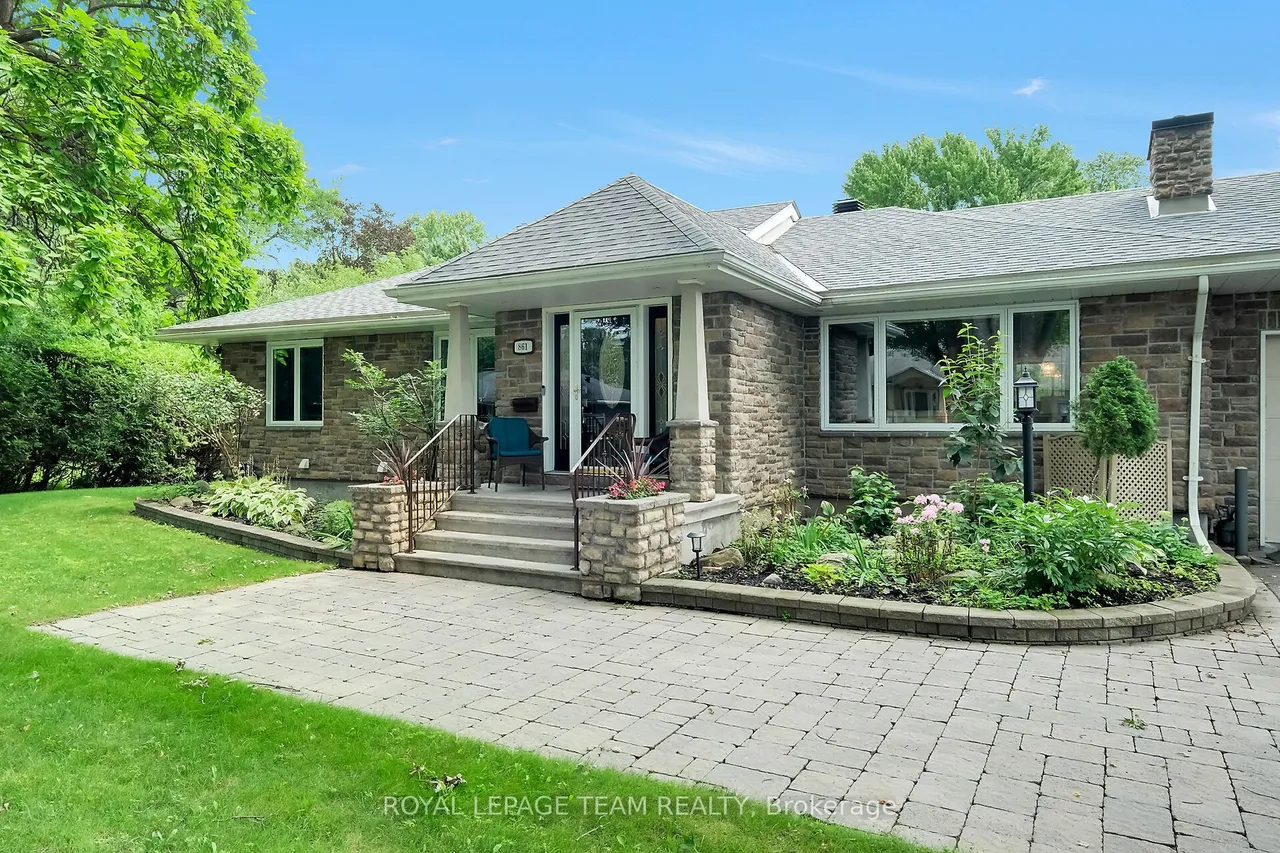 861 Dunlevie Avenue — photo 3