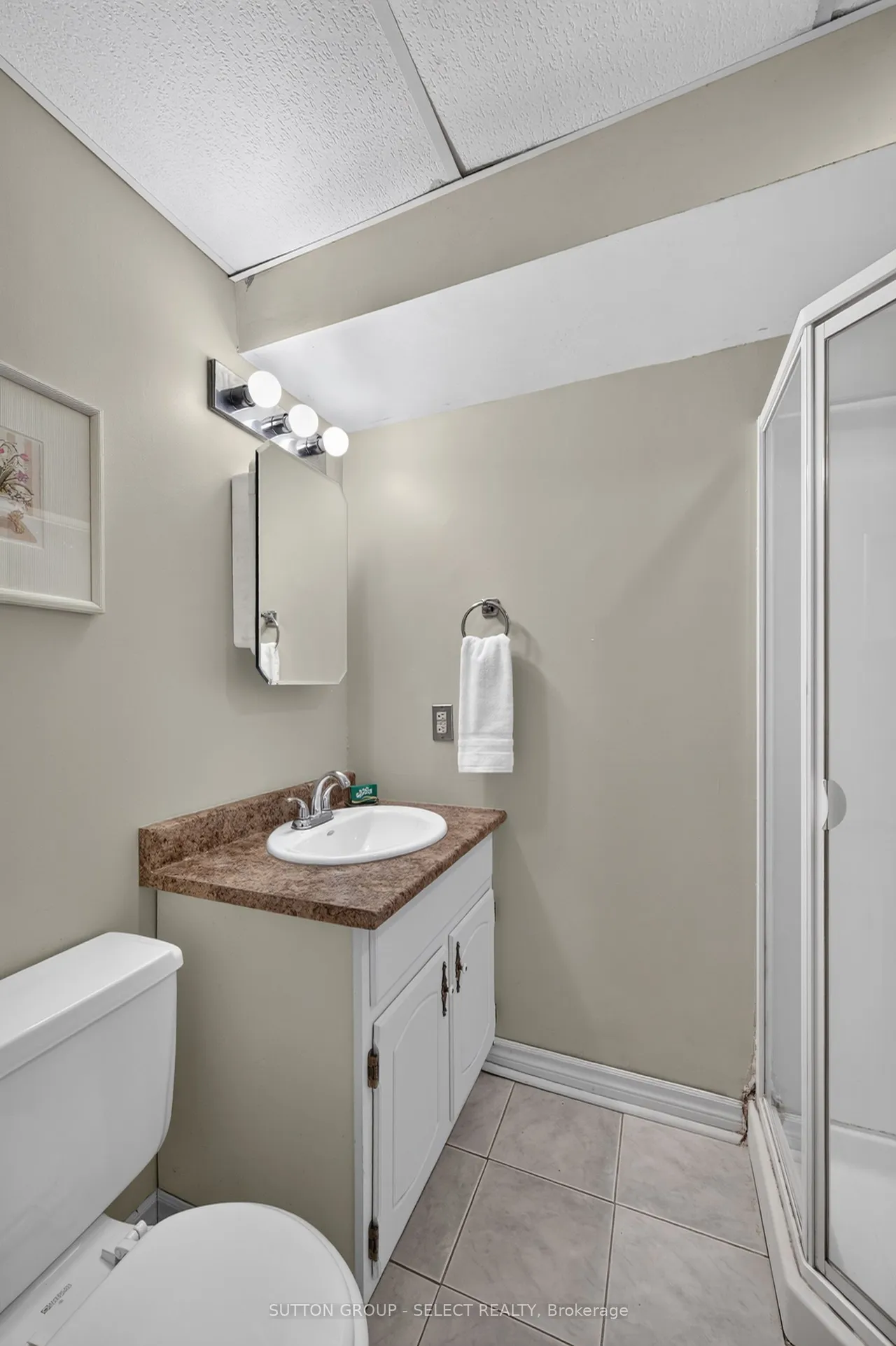 384 Eastcastle Place — photo 46