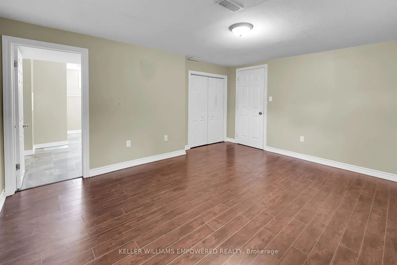 7139 Warden Avenue — photo 20